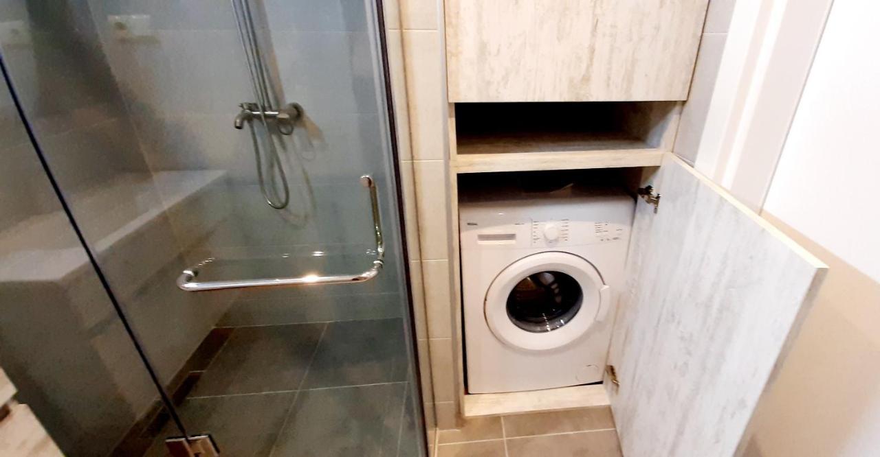 Alliance Palace Sea View Apartment Μπατούμι Εξωτερικό φωτογραφία