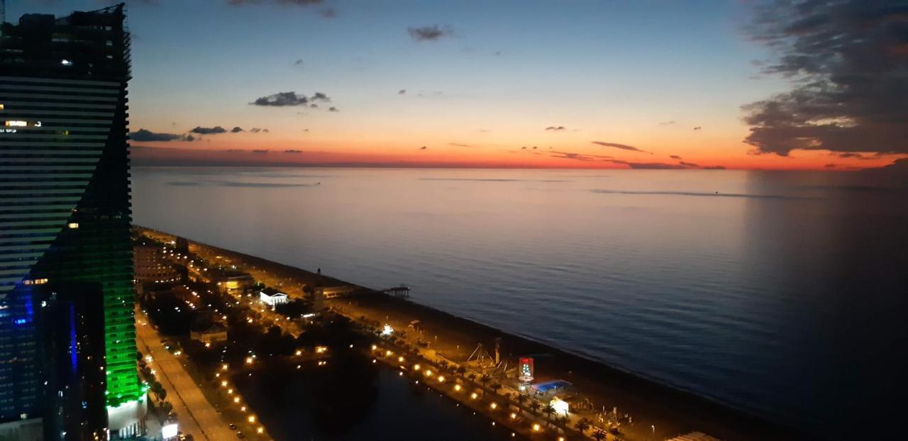 Alliance Palace Sea View Apartment Μπατούμι Εξωτερικό φωτογραφία